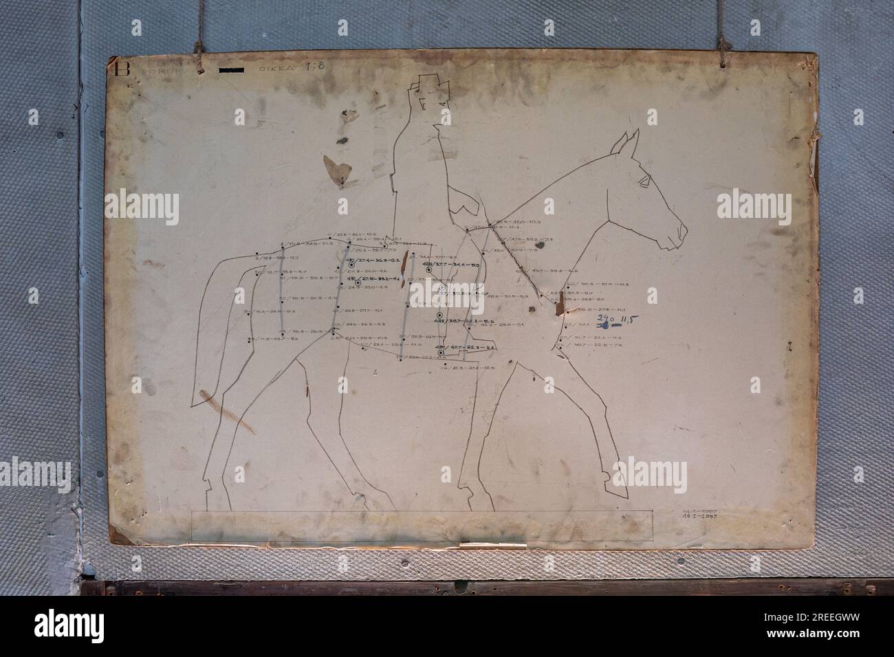 Progettazione o progettazione del disegno della statua equestre del maresciallo Mannerheim di Aimo Tukiainen presso l'Art Center Purnu di Orivesi, Finlandia Foto Stock