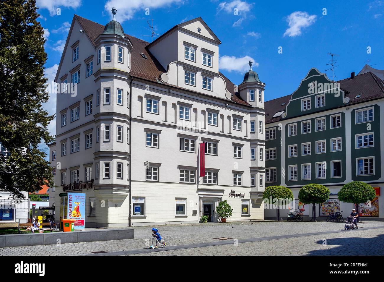 Hotel, corte reale, edificio protetto dal patrimonio culturale, Kempten, Allgaeu, Baviera, Germania Foto Stock