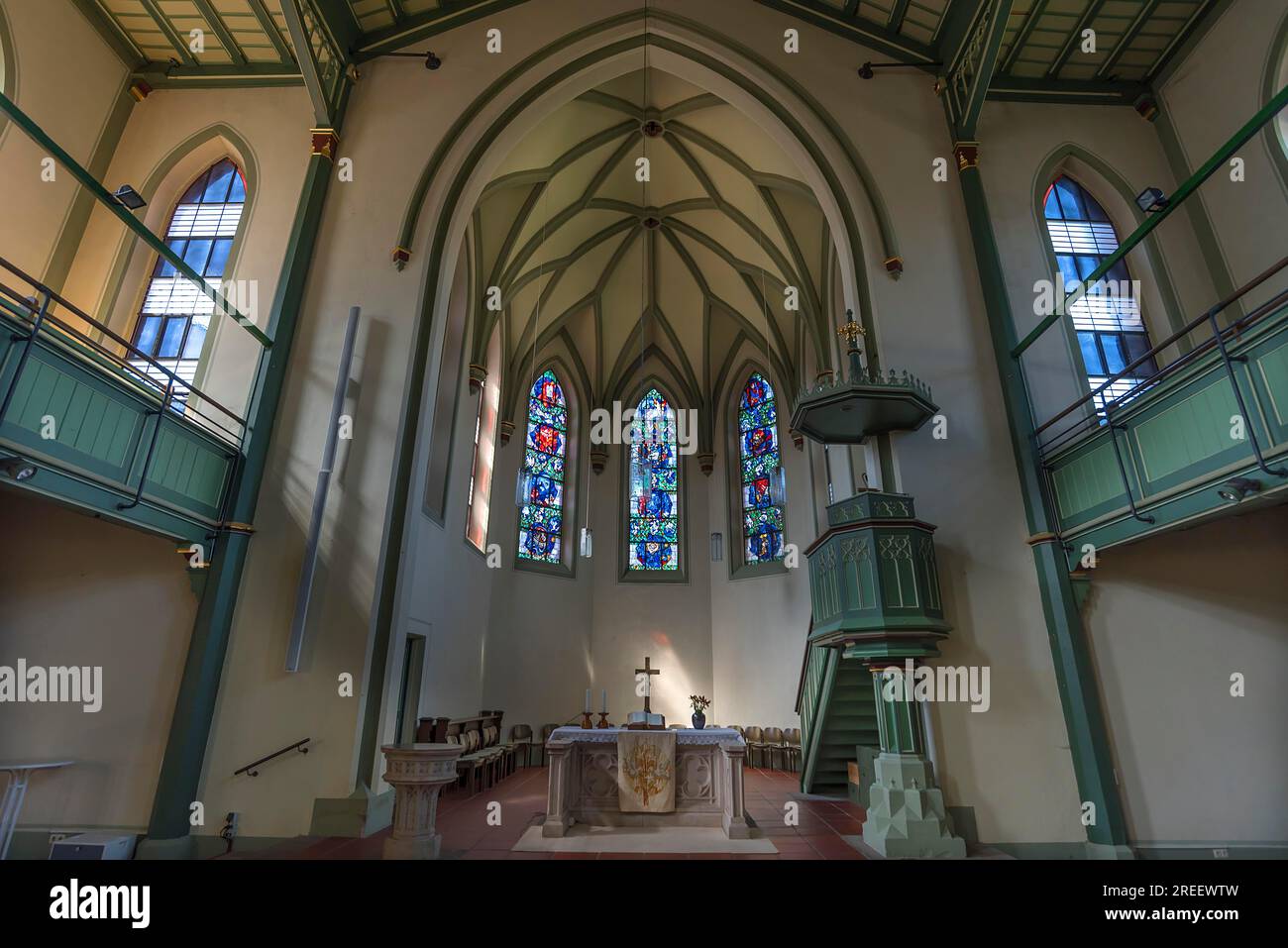 Canto della chiesa neogotica, costruita intorno al 1860, Koendringen, Baden-Wuerttemberg, Germania Foto Stock