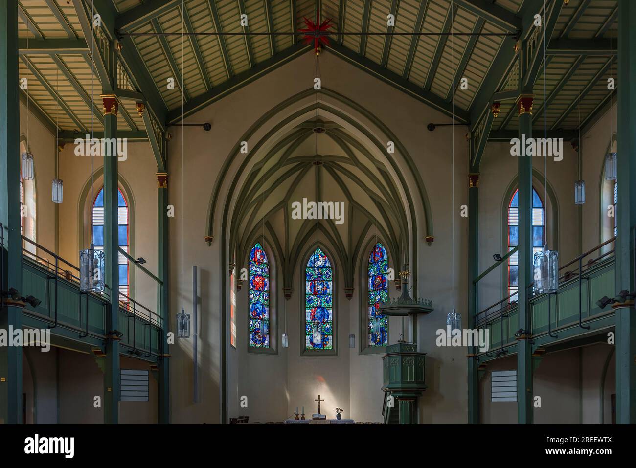 Canto della chiesa neogotica, costruita intorno al 1860, Koendringen, Baden-Wuerttemberg, Germania Foto Stock