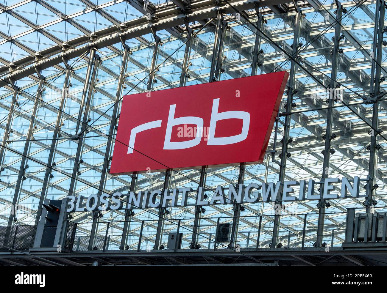 RBB Reklame am stazione ferroviaria centrale, Berlino, Germania Foto Stock