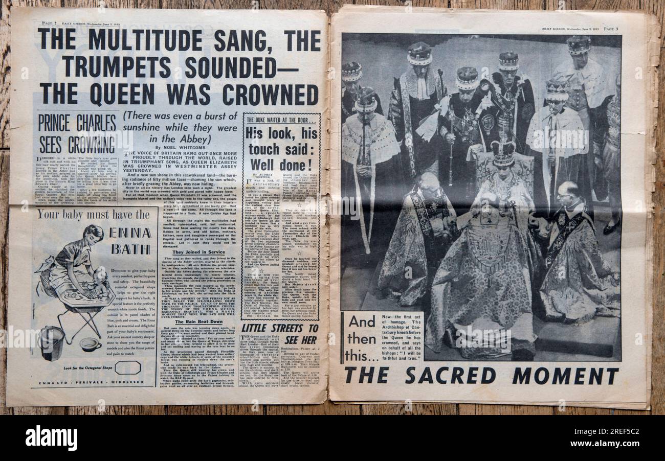 Speciale incoronazione Regina Elisabetta II, 2 giugno 1953. Il quotidiano Daily Mirror. notizie in prima pagina. Del 3 giugno 1953. Una vecchia copia usata di un giornale britannico tabloid. 1950s Gran Bretagna Regno Unito. Foto Stock