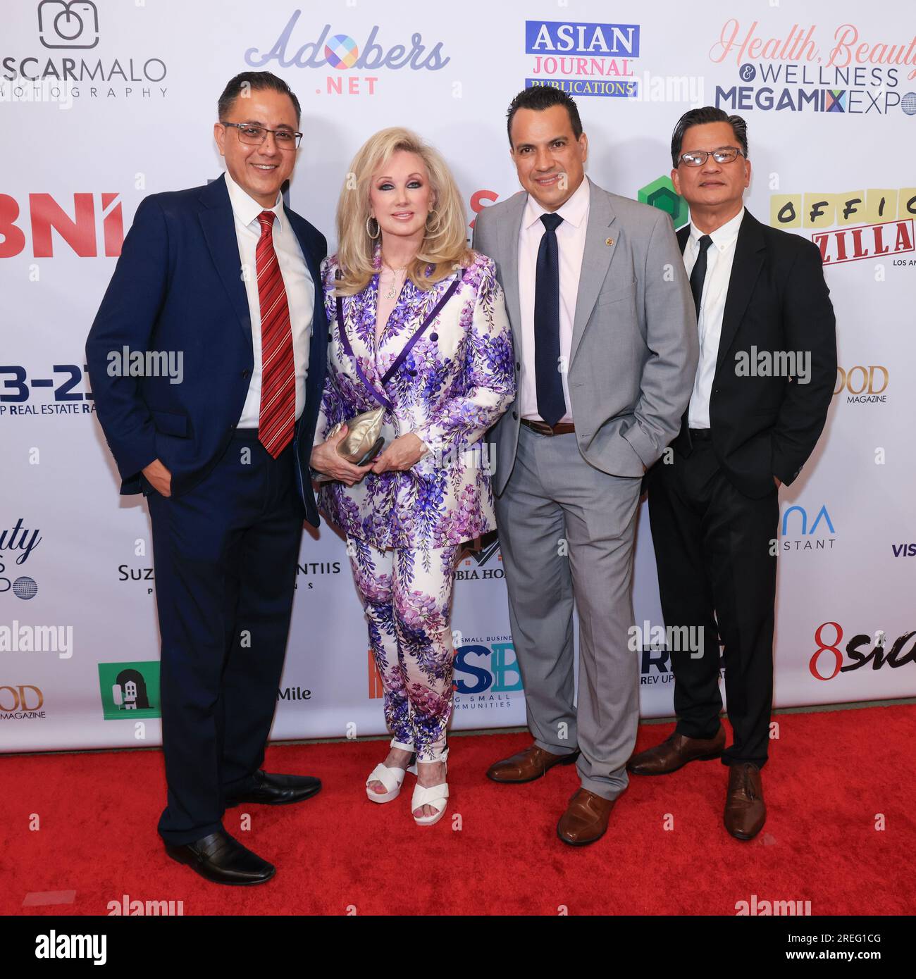 San Gabriel, California, USA. 27 luglio 2023. Angelo Varsobia, l'attrice Morgan Fairchild, Alexis Salamanca e Tony chi- su Gutierrez che partecipano all'Health & Beauty Mega Mix Expo all'Hilton Los Angeles/San Gabriel a San Gabriel, California. Credito: Sheri Determan Foto Stock