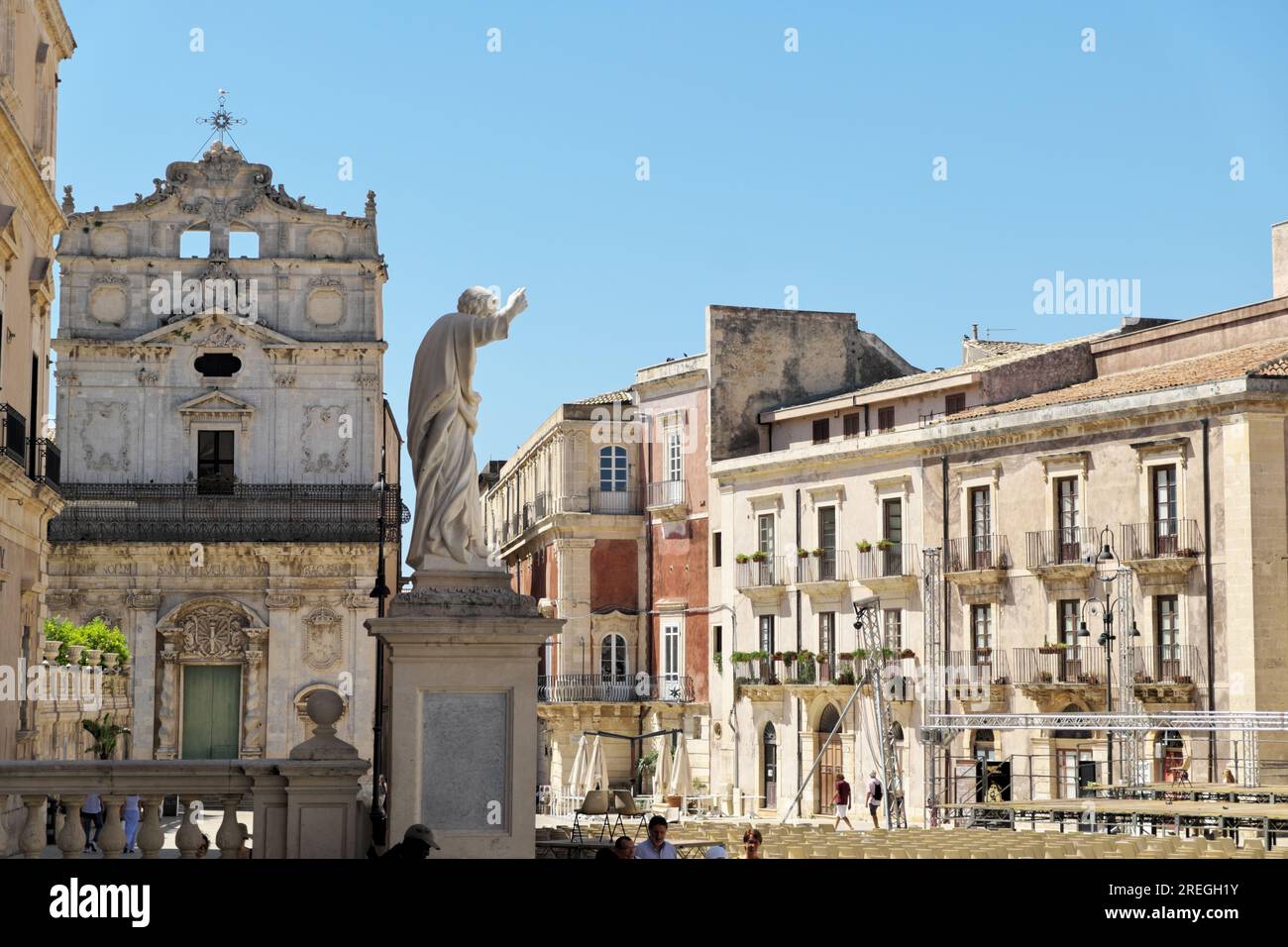 Piazza Duomo a Ortigia, Siracusa, Sicilia, Italia Foto Stock