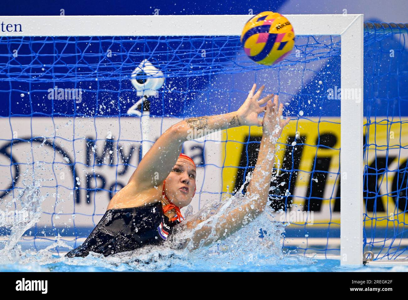 Fukuoka, Giappone. 28 luglio 2023. FUKUOKA, GIAPPONE - LUGLIO 28: Laura Aarts dei Paesi Bassi durante la partita di pallanuoto femminile tra Paesi Bassi e Spagna il giorno 15 dei Campionati mondiali di acquacoltura 2023 di Fukuoka alla Marine Messe Fukuoka Hall B il 28 luglio 2023 a Fukuoka, Giappone. (Foto di Nikola Krstic/BSR Agency) credito: BSR Agency/Alamy Live News Foto Stock