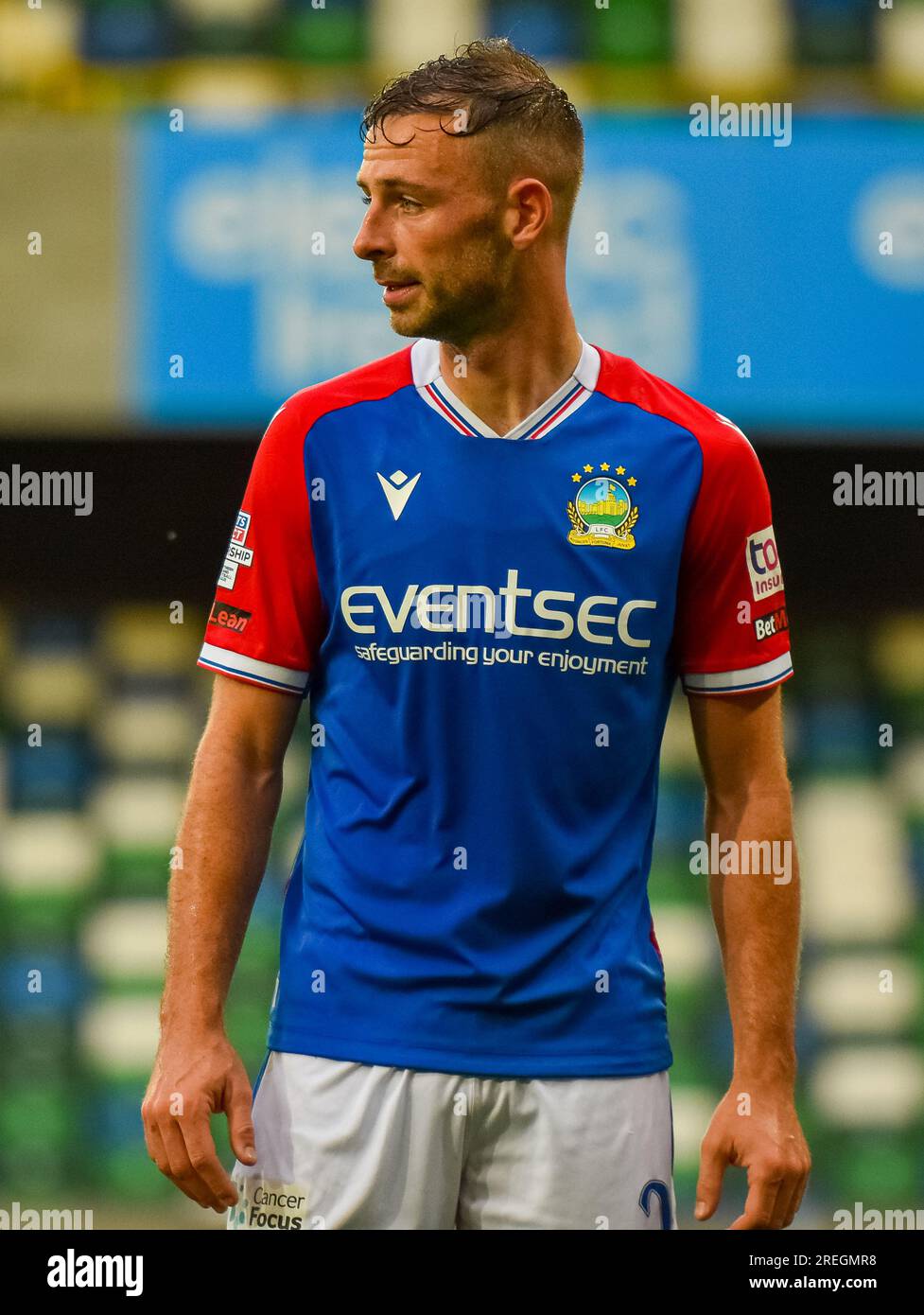 Linfield giocatore Matthew Fitzpatrick - Linfield vs Pogoń Szczecin, UEFA Europa Conference League, giovedì 27 luglio 2023, Windsor Park Belfast Foto Stock