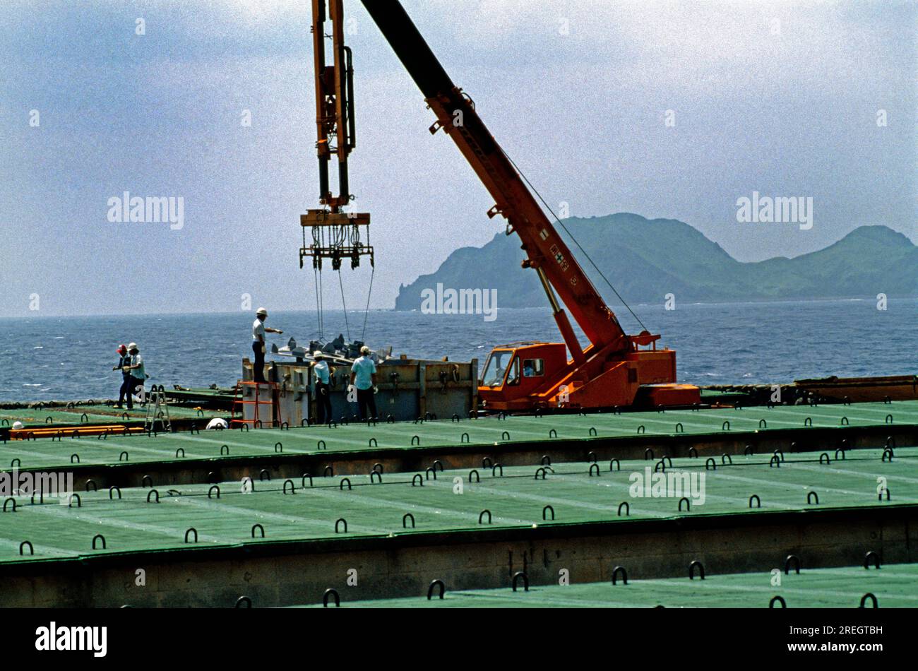 Orchid Island Taiwan Lanyu Storage Site ora noto come Low-Level radioactive Waste Storage Site - stoccaggio di rifiuti nucleari prodotti da centrali elettriche Foto Stock