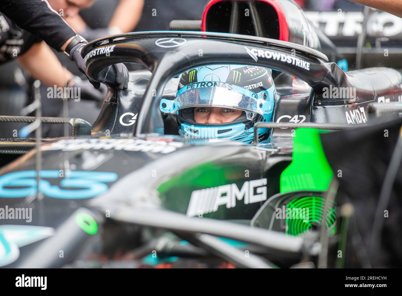 Stavelot, Belgio. 28 luglio 2023. Il pilota britannico George Russell Mercedes-AMG Petronas è visto durante la prima sessione di prove libere al Gran Premio di F1 del Belgio, a Spa-Francorchamps, venerdì 28 luglio 2023. Il Gran Premio di Formula uno di Spa-Francorchamps si svolge questo fine settimana, dal 28 al 30 luglio. BELGA PHOTO JONAS ROOSENS Credit: Belga News Agency/Alamy Live News Foto Stock