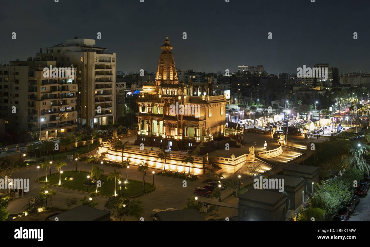 Palazzo del Barone Empain al Cairo di notte Foto Stock