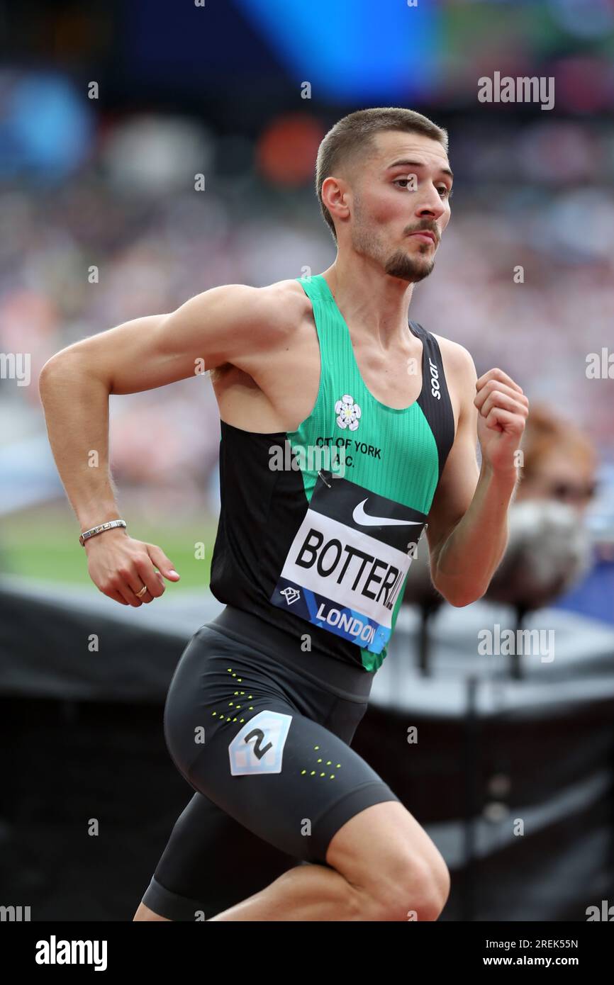 Alex BOTTERILL (Gran Bretagna) gareggia nella finale maschile dei 800m nel 2023, IAAF Diamond League, Queen Elizabeth Olympic Park, Stratford, Londra, Regno Unito. Foto Stock