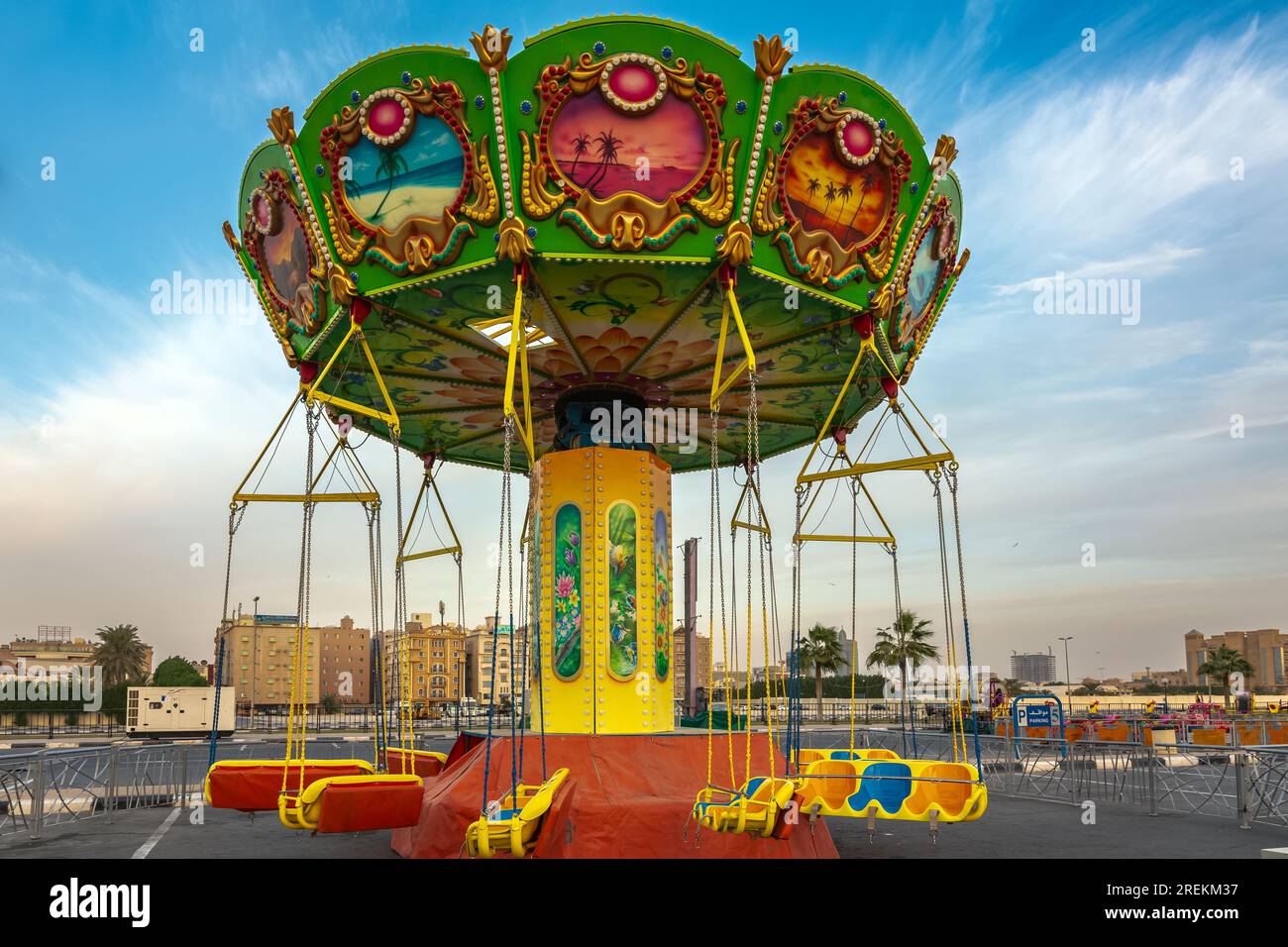 Splendida vista mattutina nel parco al khobar, spettacolare sfondo del cielo - città: Khobar, Arabia Saudita. Foto Stock