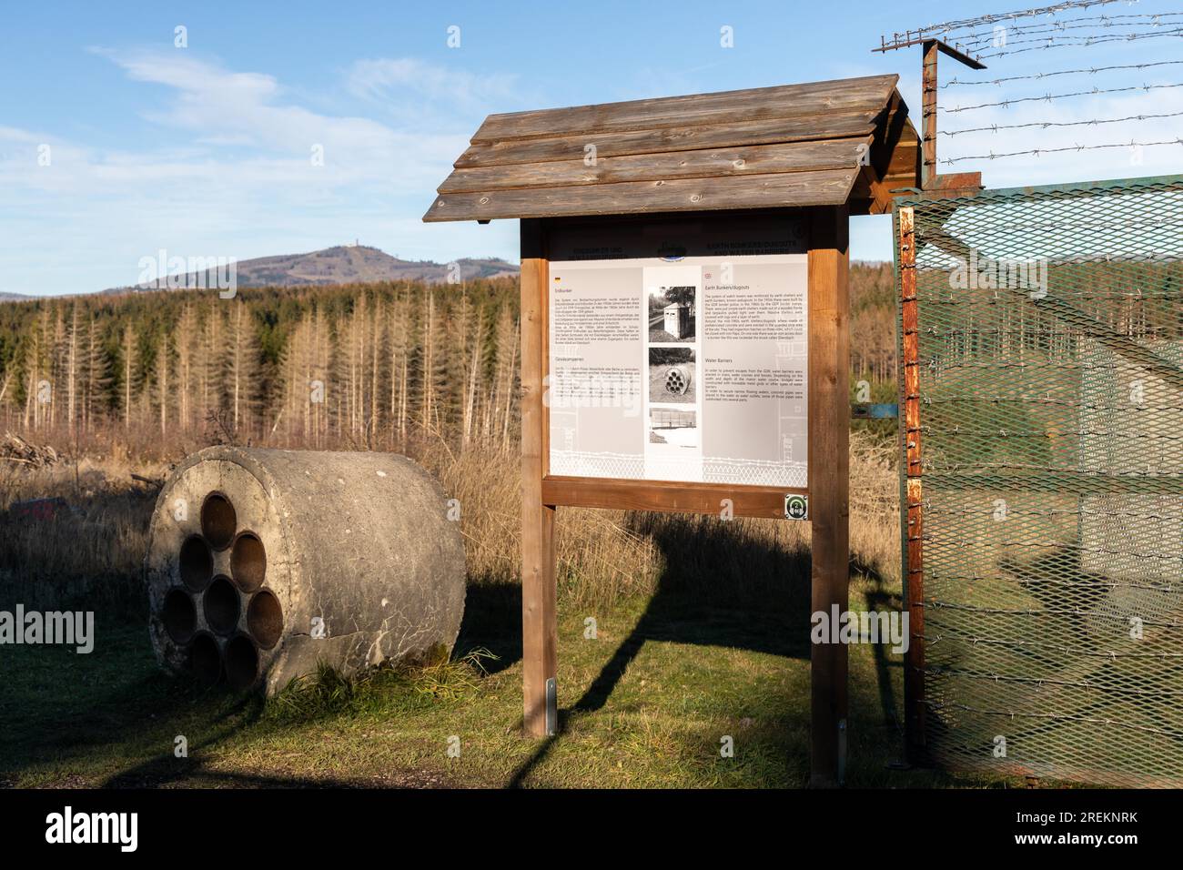 Ring of Remembrance Border Trail Museo di confine sorgono nelle montagne Harz Foto Stock