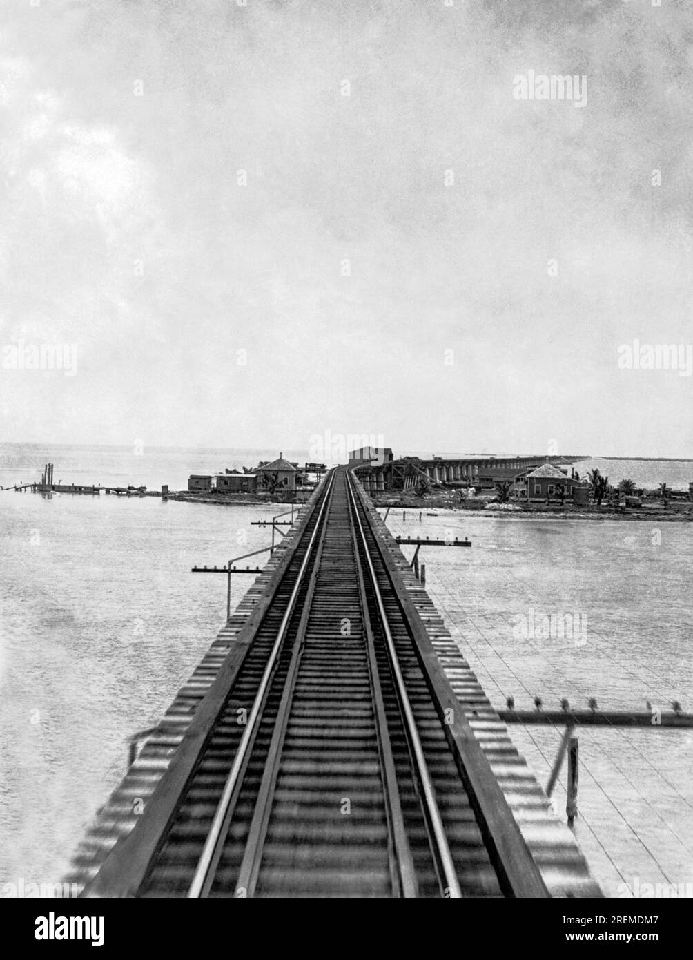 Key West, Florida: c. 1922 Un piccolo vllage di pesca sulle piccole chiavi a Key West, Florida. È collegata al resto della Florida dall'estensione Overseas Railway della Florida East Coast Railway di Henry Flagler. Foto Stock