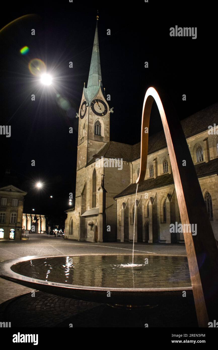 The Fraumunster by Night - Zurigo, Svizzera Foto Stock