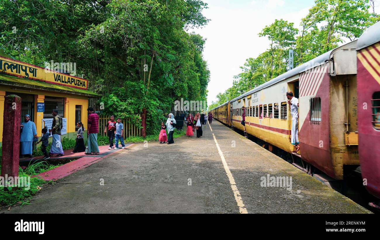 La stazione ferroviaria di Nilambur Road è un capolinea ferroviario che serve la città di Nilambur nel distretto di Malappuram del Kerala, in India. 10 luglio 2023. Foto Stock