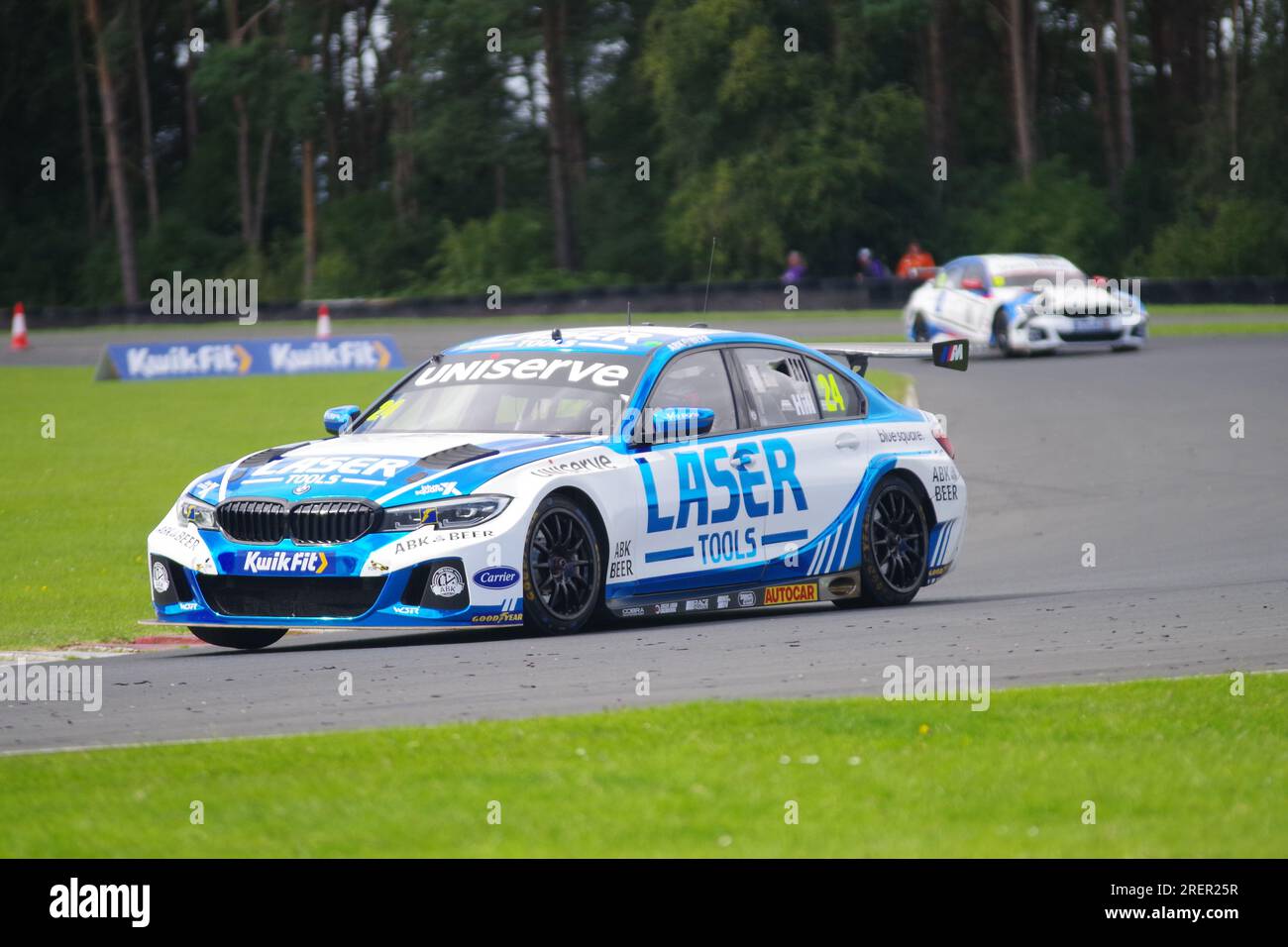 Dalton on Tees, 29 luglio 2023. Jake Hill alla guida di una BMW 330i M Sport per laser Tools Racing con MB Motorsport durante le prove libere 2 al British Touring Car Championship sul Croft Circuit. Crediti: Colin Edwards/Alamy Live News Foto Stock