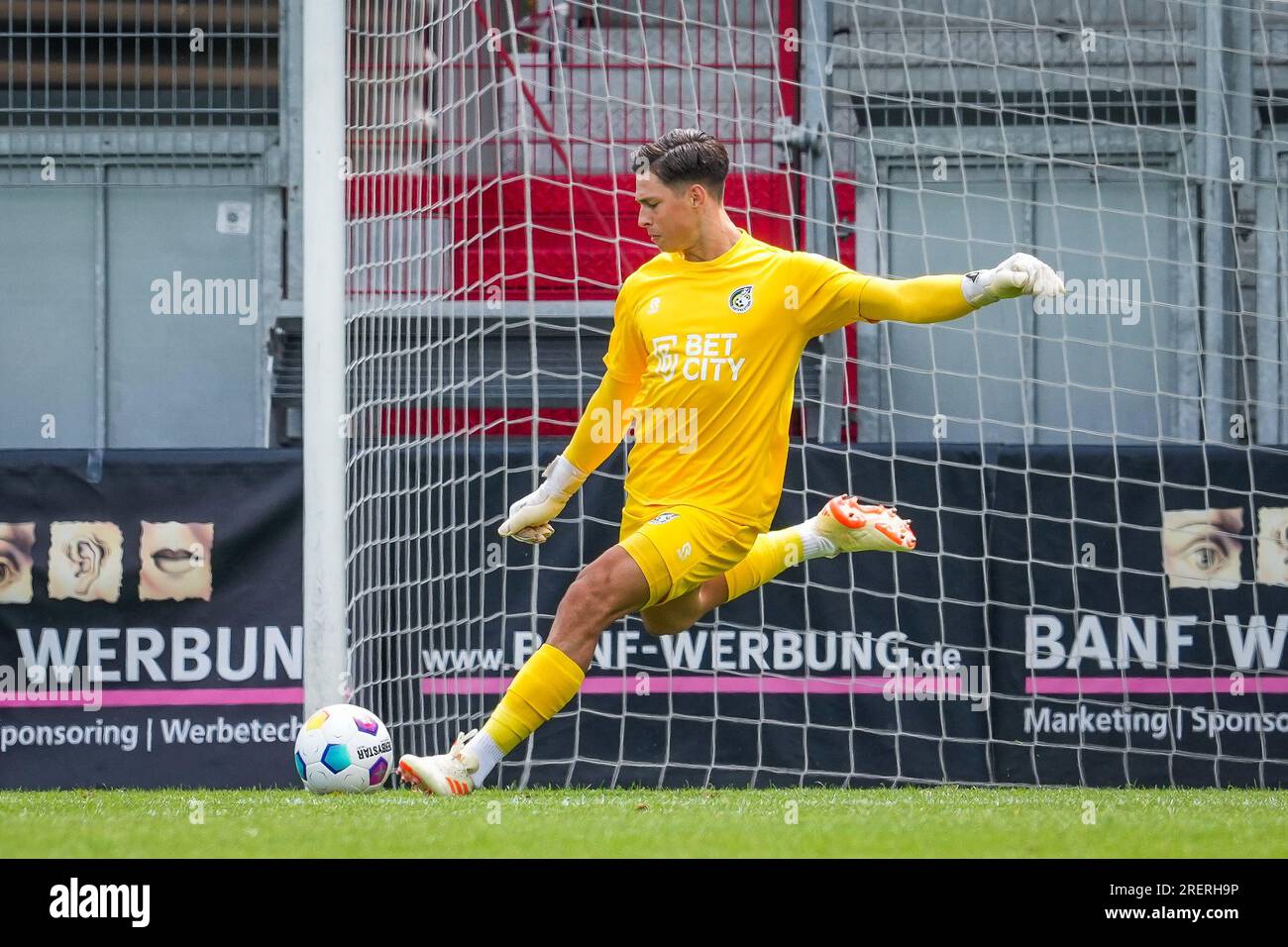 Taunusstein Wehen, Germania. 22 luglio 2023. TAUNUSSTEIN-WEHEN, GERMANIA - 22 LUGLIO: Ivor Pandur di fortuna Sittard durante l'amichevole pre-stagionale tra SV Wehen Wiesbaden e fortuna Sittard alla BRITA-Arena il 22 luglio 2023 a Taunusstein-Wehen, Germania (foto di Orange Pictures) credito: Orange Pics BV/Alamy Live News Foto Stock