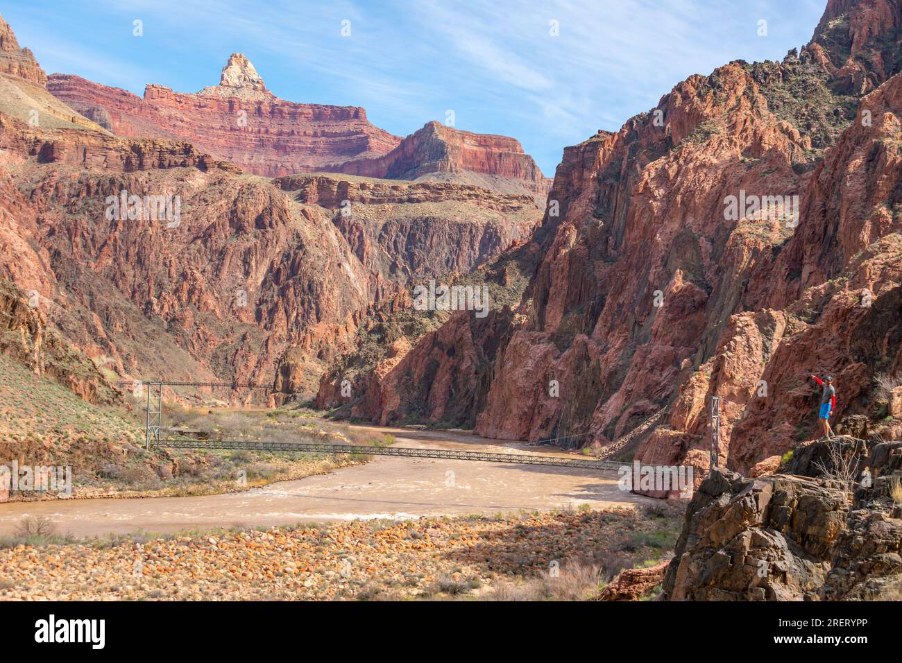 Gli escursionisti apprezzano la grandiosità del Bright Angel Trail nel Grand Canyon National Park. Foto Stock