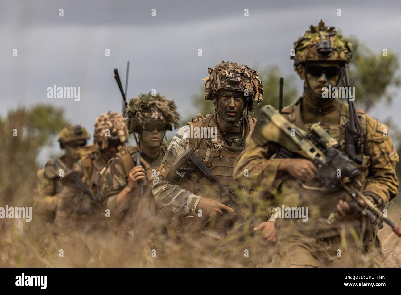 Townsville, Australia. 26 luglio 2023. I soldati australiani con Battle Group RAM, 7th Brigade conducono operazioni di mobilità aerea durante l'esercitazione multilaterale Talisman Sabre 23 presso la Townsville Field Training area, 26 luglio 2023 a Townsville, Queensland, Australia. Credito: Sgt. Oniel McDonald/U.S. Army/Alamy Live News Foto Stock