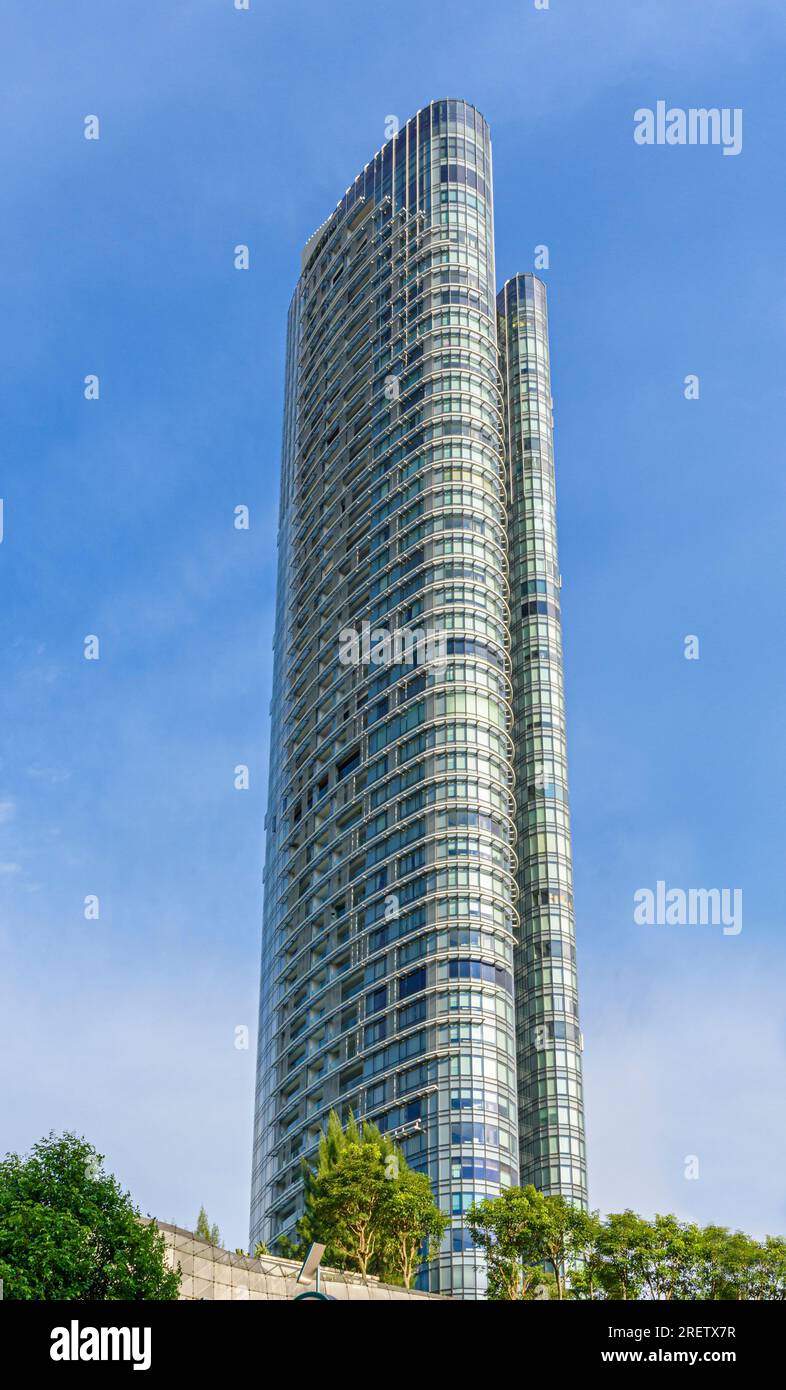 Le torri dell'Orchard Residences, un alto edificio residenziale di appartamenti, Orchard Boulevard, Singapore Foto Stock