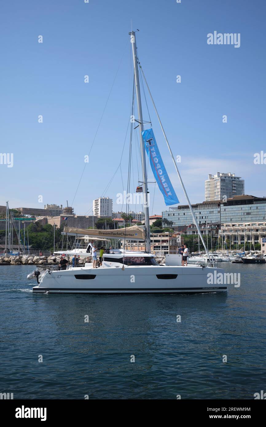 Viaggio in yacht da sogno con partenza dal porto vecchio di Marsiglia in Francia Foto Stock