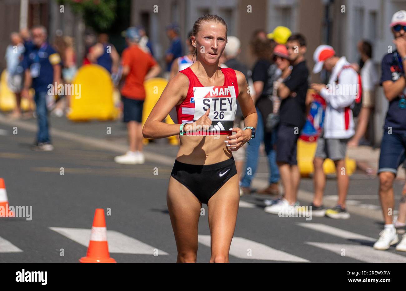 Albi, France. 30th July, 2023. Pauline Stey, 2023 French champion of the 10km walk during French Athletics Championship 2023 in Albi, France, july 30 2023, Photo by Arnaud Bertrand/ ABACAPRESS.COM Credit: Abaca Press/Alamy Live News Foto Stock