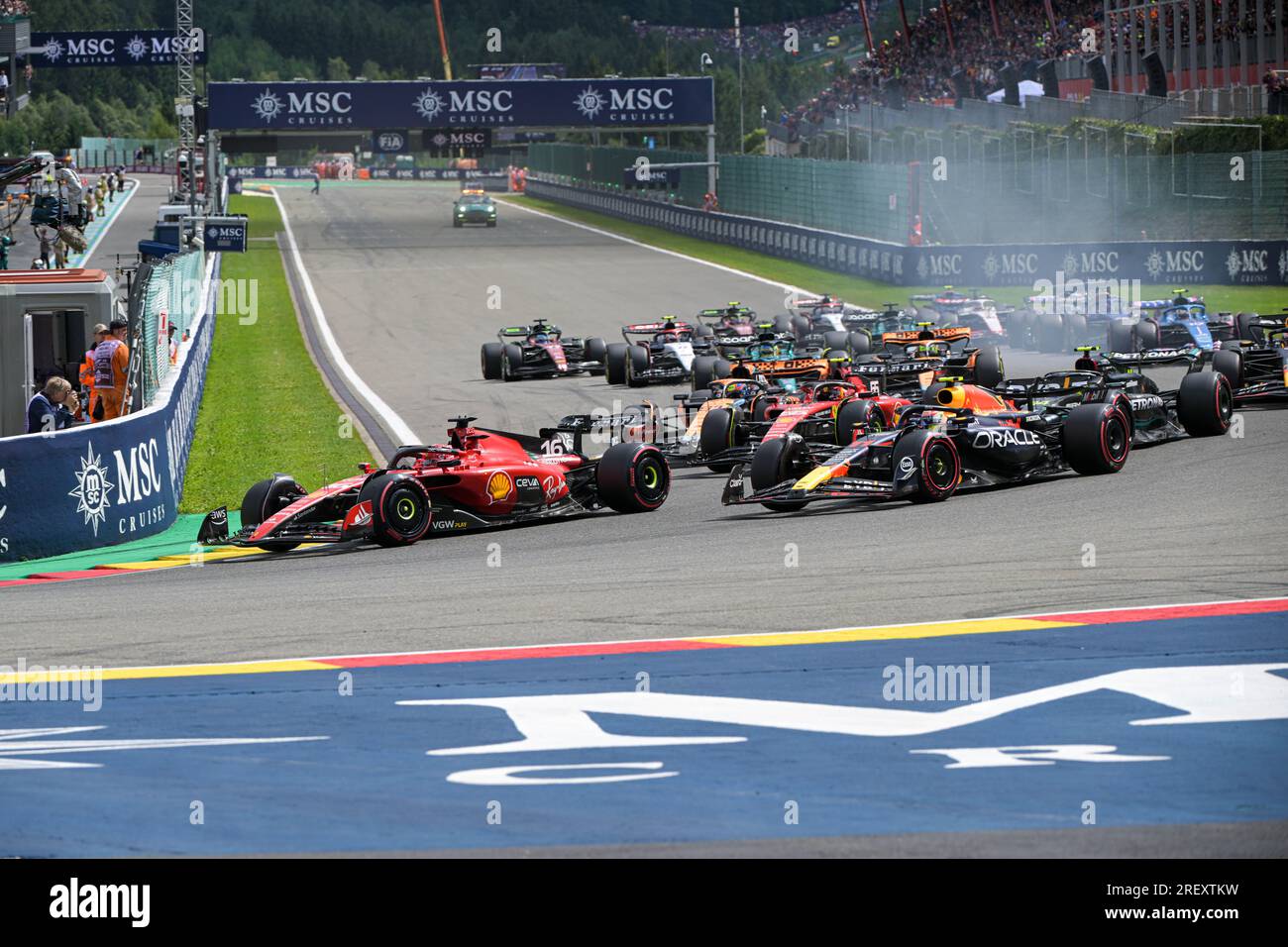 L'immagine mostra l'inizio del Gran Premio di Formula 1 del Belgio, a Spa-Francorchamps, domenica 30 luglio 2023. Il Gran Premio di Formula uno di Spa-Francorchamps si svolge questo fine settimana, dal 28 al 30 luglio. BELGA PHOTO JONAS ROOSENS Foto Stock