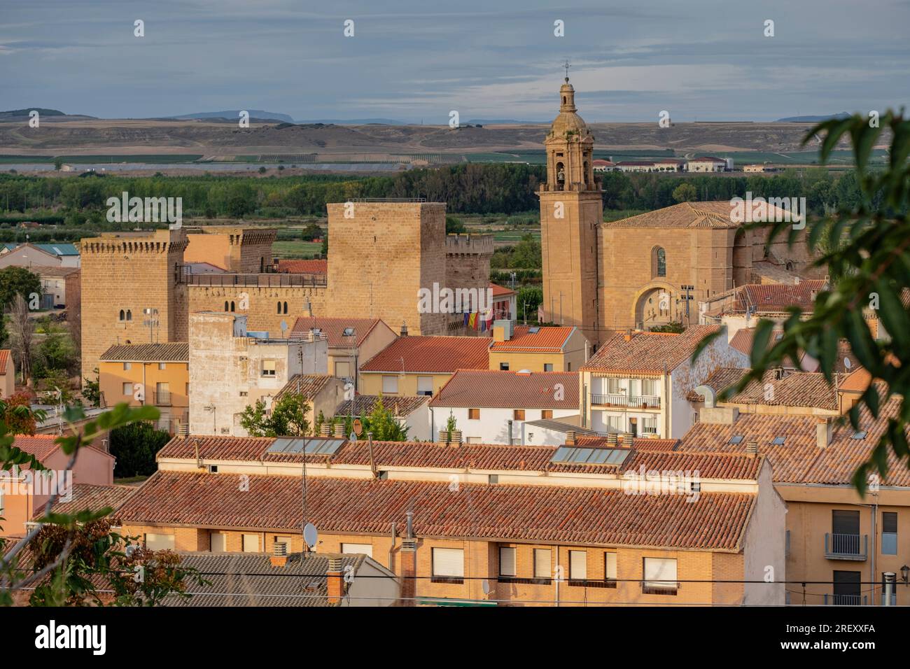 Castello di Aguas Mansas, costruito nel corso del XIII e XIV secolo, Agoncillo, la Rioja, Spagna, Europa Foto Stock