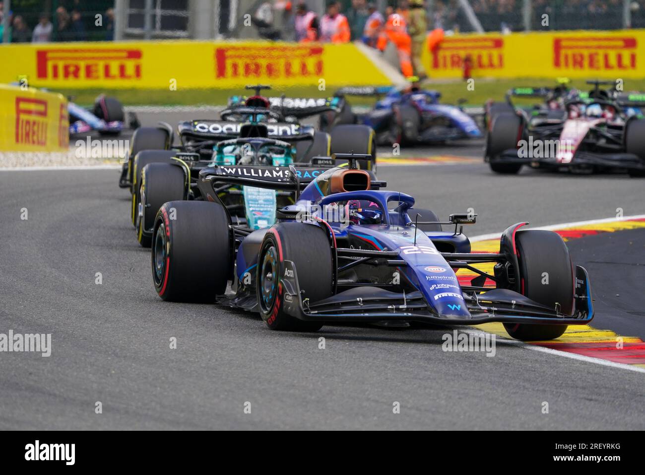 Alexander Albon (IND) Williams FW45 durante la gara di domenica 30