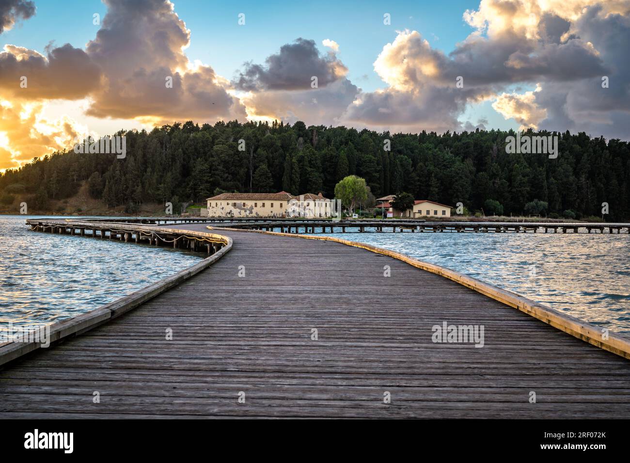 Zona di Zvernec e monastero su un'isola nella laguna di Narta vicino a Valona, ALBANIA Foto Stock