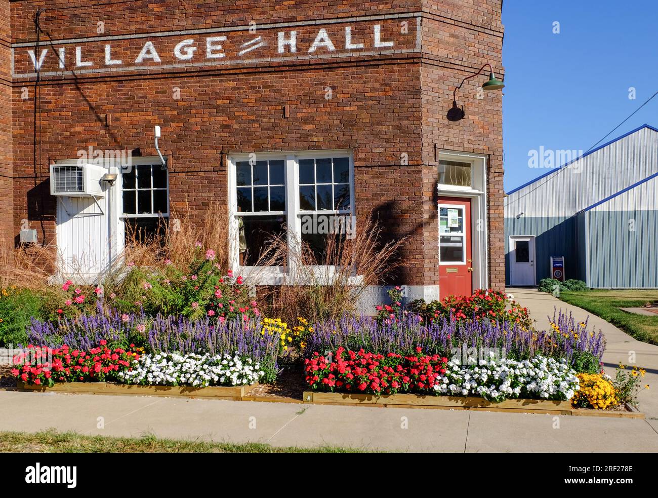 Il Village Hall nel villaggio di Roseville nella contea di Warren, Illinois, Stati Uniti. Foto Stock