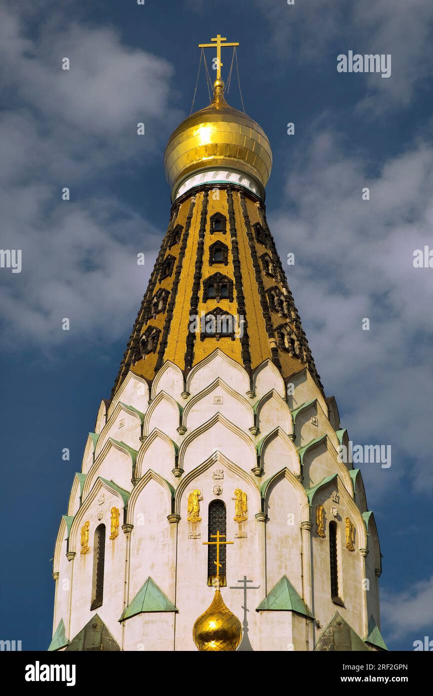 Cupola dorata della cipolla della chiesa commemorativa russa, chiesa commemorativa di Sant'Alexi di gloria russa, Germania, Sassonia, Lipsia Foto Stock