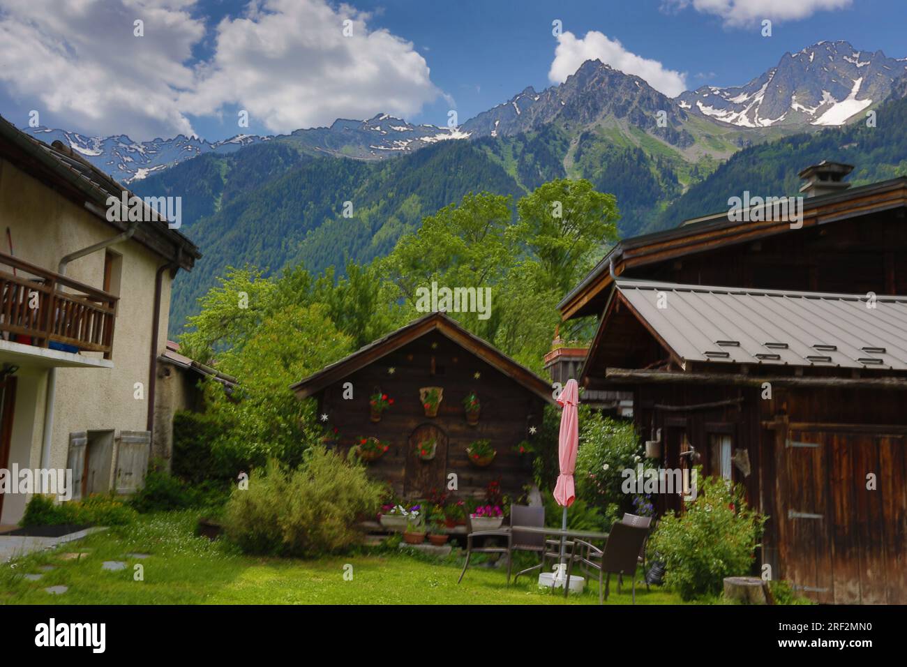 Francia, Chamonix : chalets typiques Foto Stock