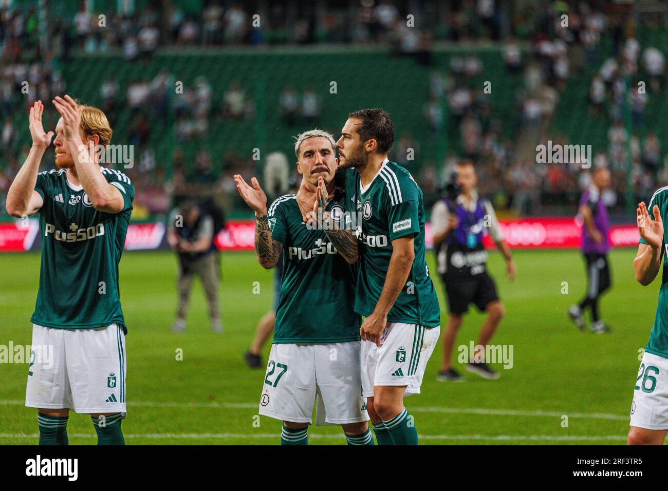 Yuri Ribeiro e Josue Pesqueira durante la partita PKO BP Ekstraklasa 2023/24 tra Legia Warszawa e LKS Lodz al Marshall Józef Piłsudski's Municipal Foto Stock