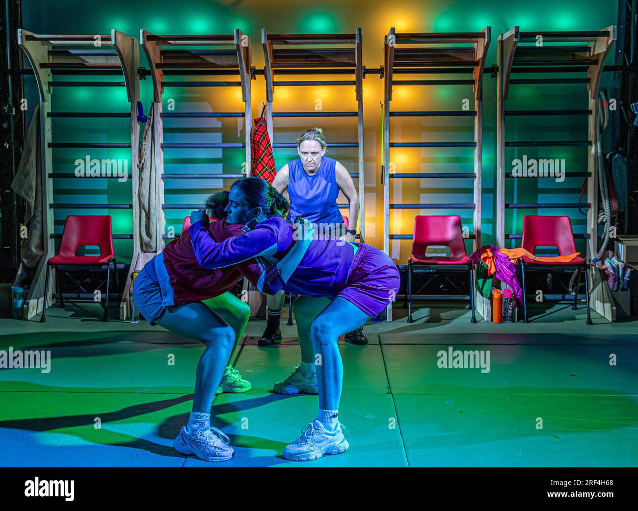 Edimburgo, Regno Unito. 31 luglio 2023 nella foto: L to R Efe Agwele, Chloe-Ann Taylor, Lesley Hart. Lo scrittore, attore e specialista dei movimenti di Glasgow Nat McCleary unisce le forze con il regista e performer Johnny McKnight per creare un'opera teatrale scozzese unica, Thrown. È in programma come parte del Festival internazionale di Edimburgo di quest'anno, tra il 3 e il 27 agosto al Traverse Theatre. Crediti: Rich Dyson/Alamy Live News Foto Stock