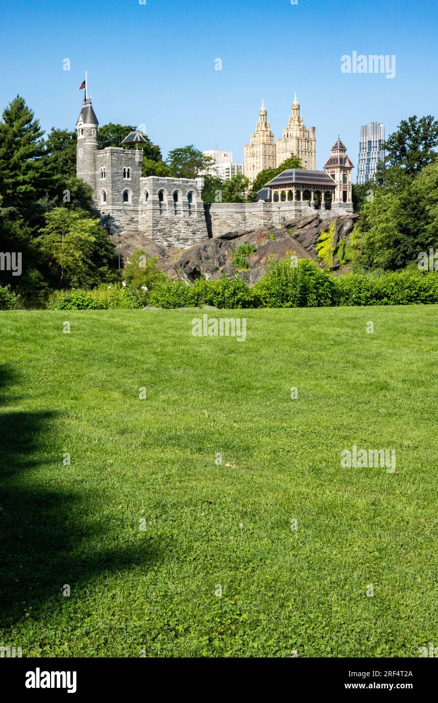 Il castello di Belvedere è un punto di riferimento a Central Park, New York, USA 2023 Foto Stock