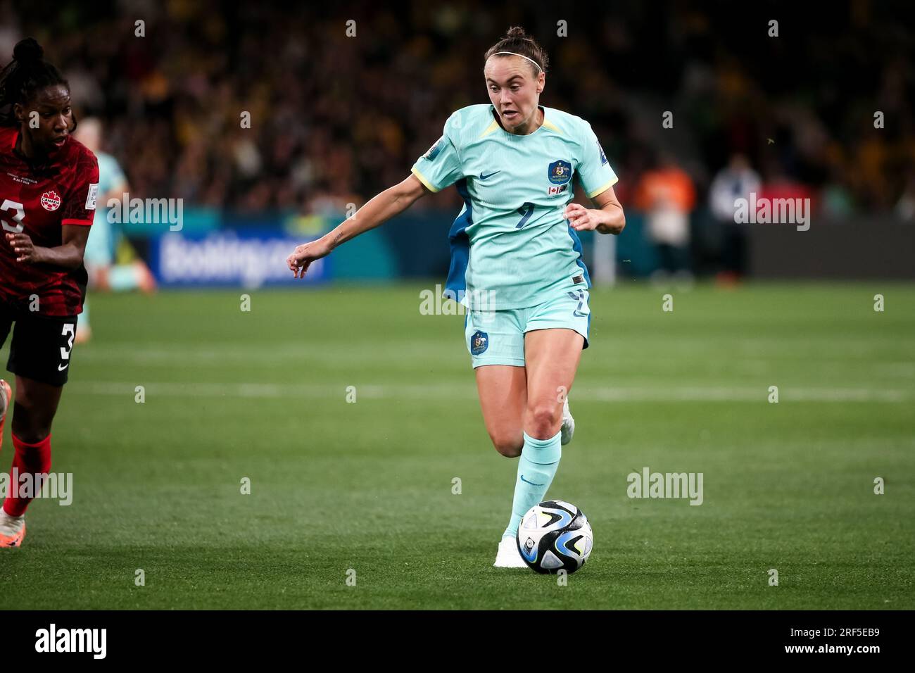 Melbourne, Australia, 31 luglio 2023. Caitlin Foord of Australia controlla il pallone durante la partita di calcio della Coppa del mondo femminile tra Canada e Australia all'AAMI Park il 31 luglio 2023 a Melbourne, in Australia. Crediti: Dave Hewison/Speed Media/Alamy Live News Foto Stock