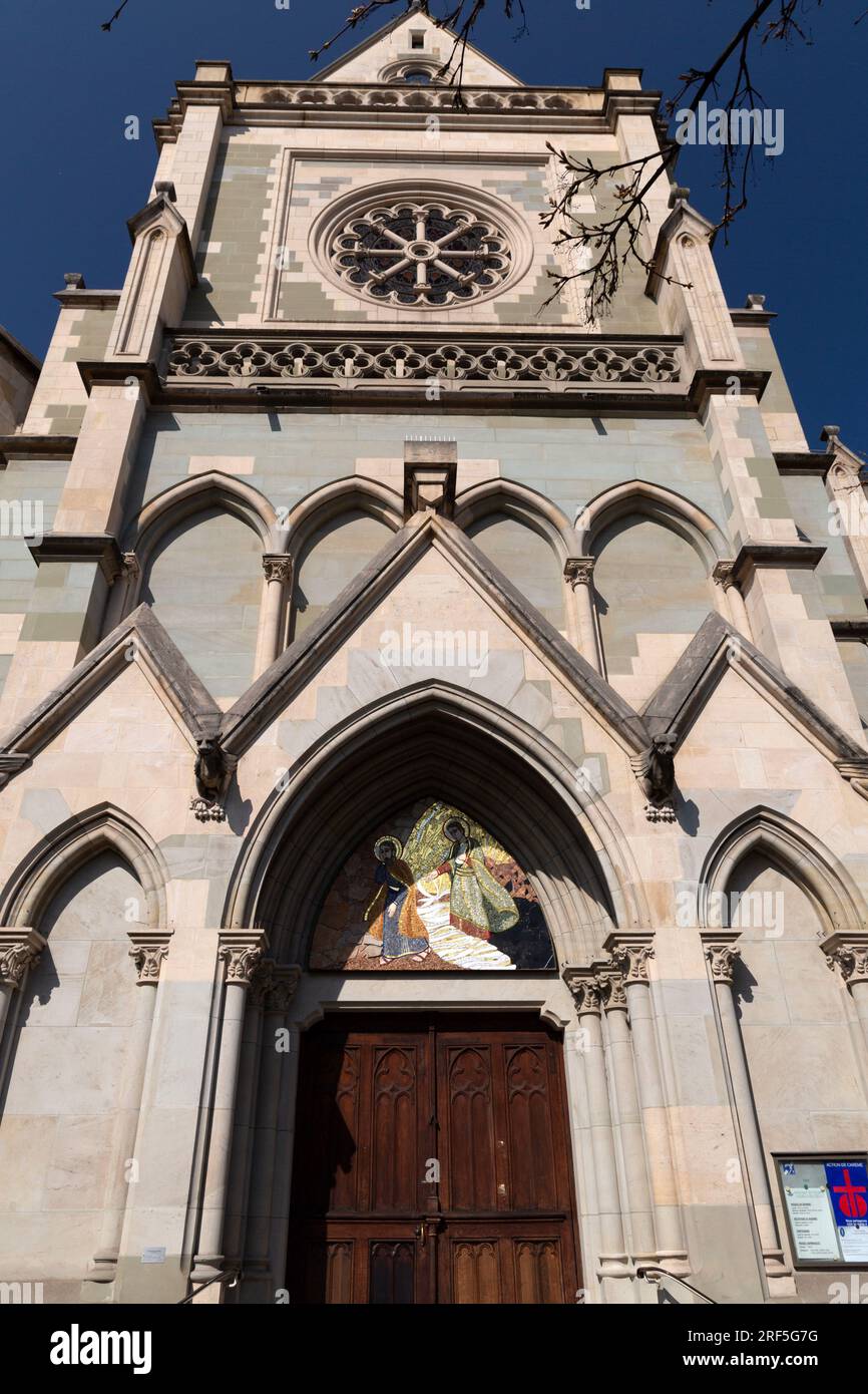 Ginevra, Svizzera - 25 marzo 2022: La basilica Notre-Dame di Ginevra è la principale chiesa cattolica romana di Ginevra, in Svizzera. Foto Stock
