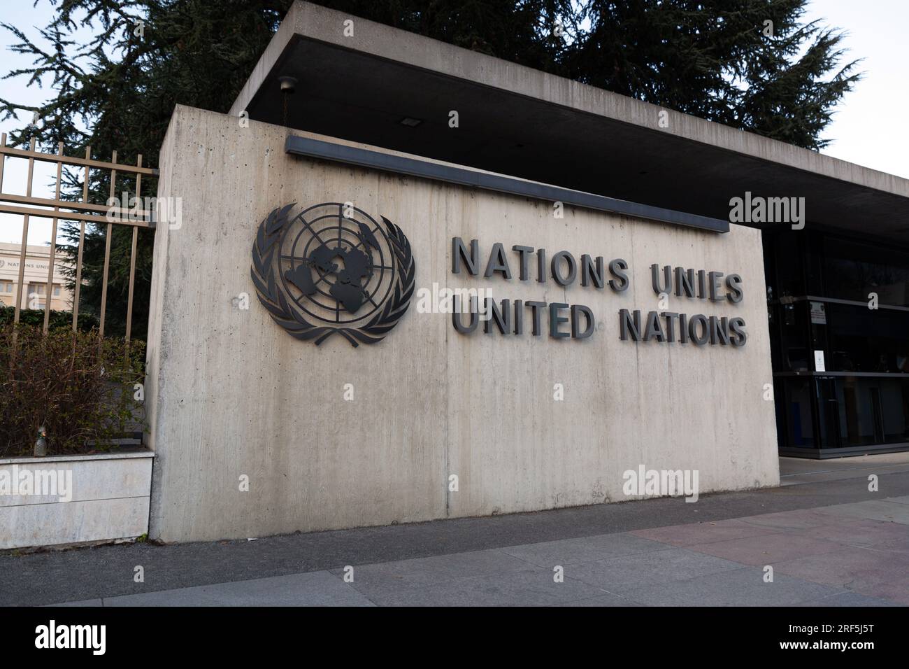 Ginevra, Svizzera - 25 marzo 2022: L'Ufficio delle Nazioni Unite a Ginevra, ospitato nello storico Palais des Nations, è il secondo centro delle Nazioni Unite per grandezza Foto Stock