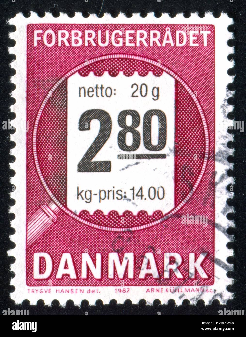 DANIMARCA - CIRCA 1987: Francobollo stampato dalla Danimarca, mostra il Danish Consumer Council, circa 1987 Foto Stock