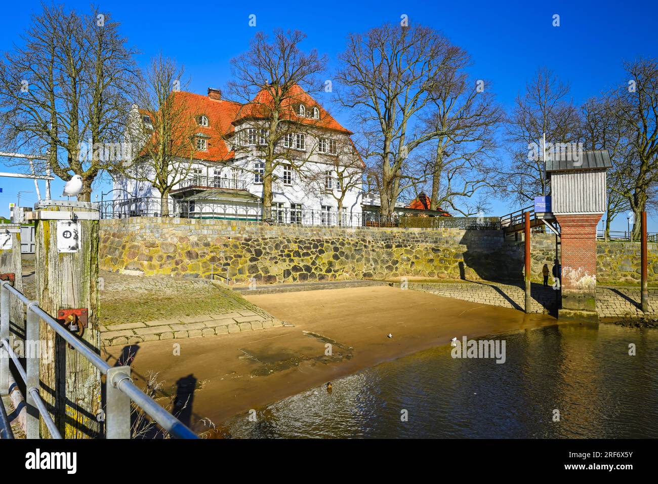 Zollenspieker Fährhaus, Elbe und südlichste Stelle Hamburgs in Kirchwerder, Amburgo, Germania Foto Stock