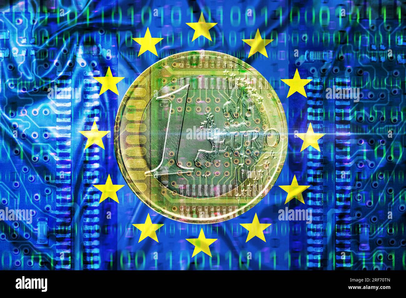 FOTOMONTAGE, Ein-Euro-Münze auf Europa-Fahne mit Computerplatine und Binärcode, Symbolfoto digitaler Euro Foto Stock