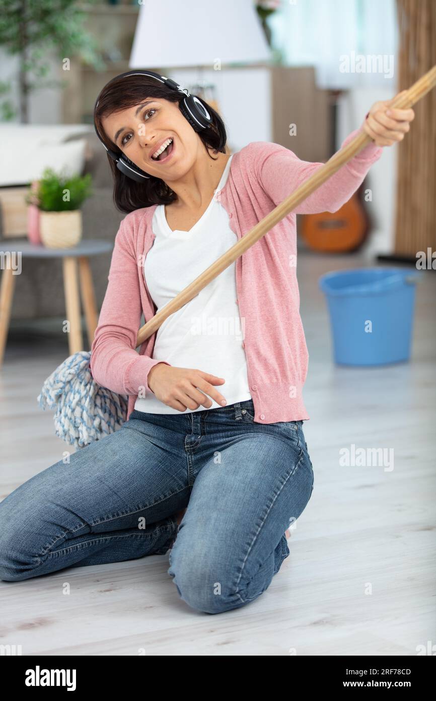 Swiffer immagini e fotografie stock ad alta risoluzione - Alamy