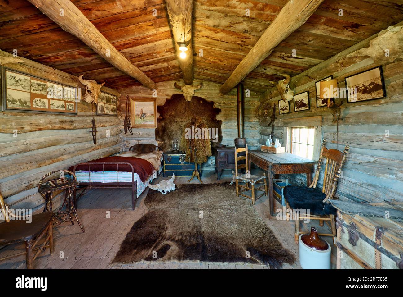 Buffalo Hunter's Cabin, foto interne Old Trail Town, Cody, Wyoming, Stati Uniti d'America Foto Stock