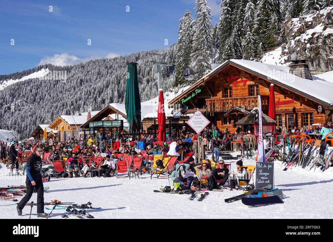 Skihütten, Gastronomie, Les Lindarets, Wintersportgebiet Portes du Soleil, alta Savoia, Frankreich Foto Stock