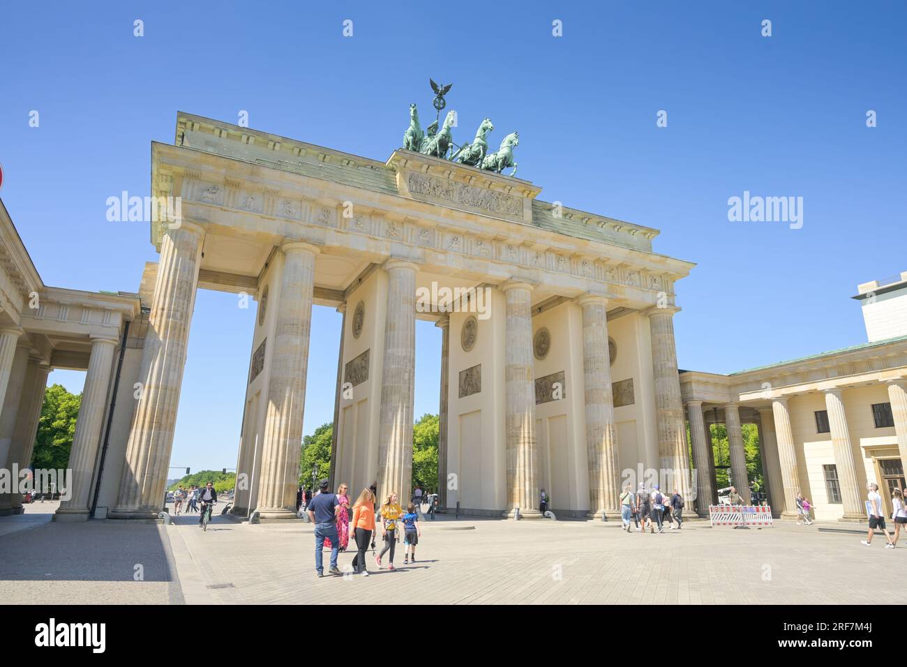 Brandenburger Tor, Pariser Platz, Mitte, Berlin, Deutschland *** Denmark *** , Berlin, Deutschland Foto Stock