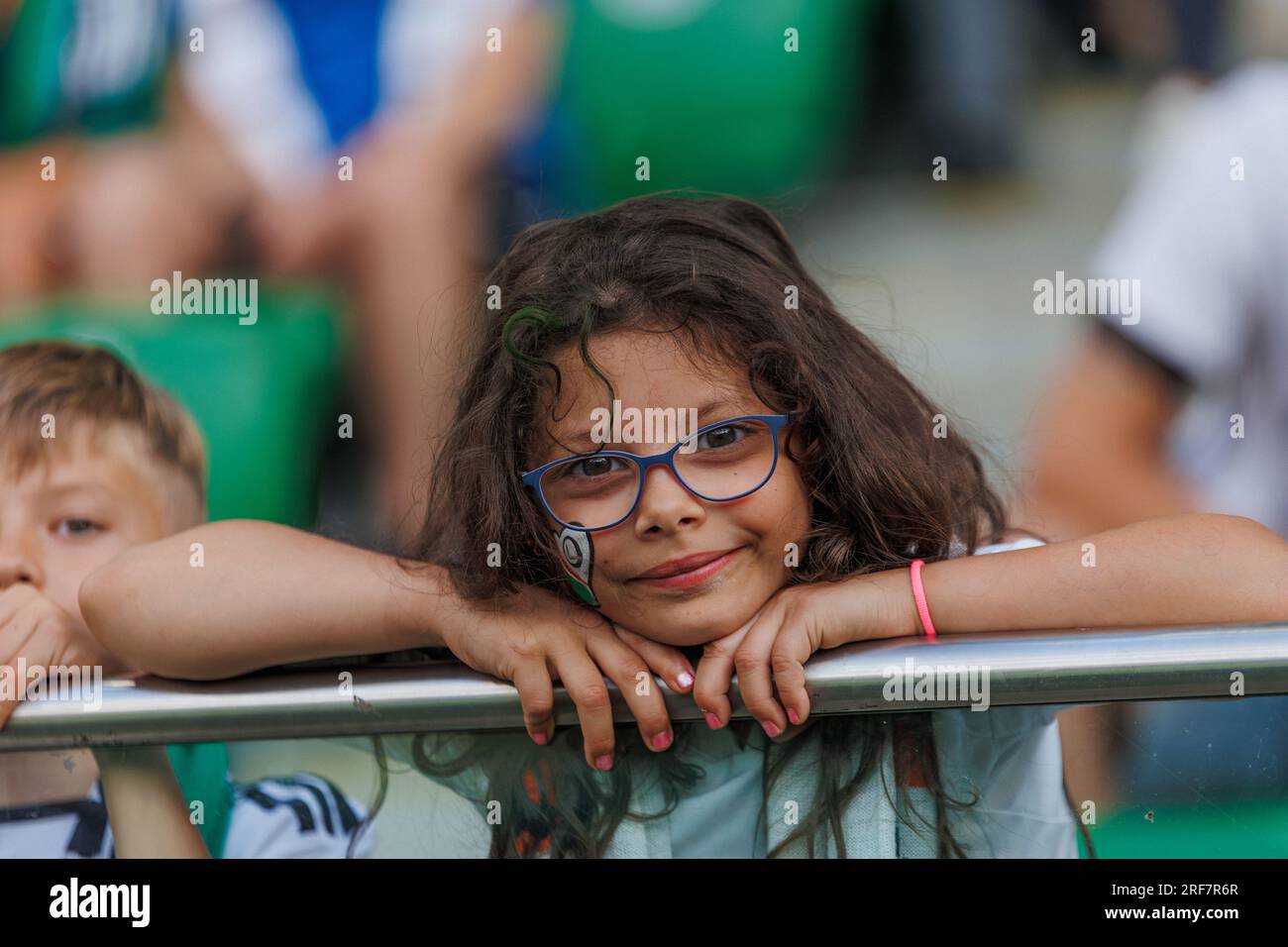 Tifosi durante la partita PKO BP Ekstraklasa 2023/24 tra Legia Warszawa e LKS Lodz allo Stadio municipale di Legia di Marshall Józef Piłsudski, Varsavia, P. Foto Stock