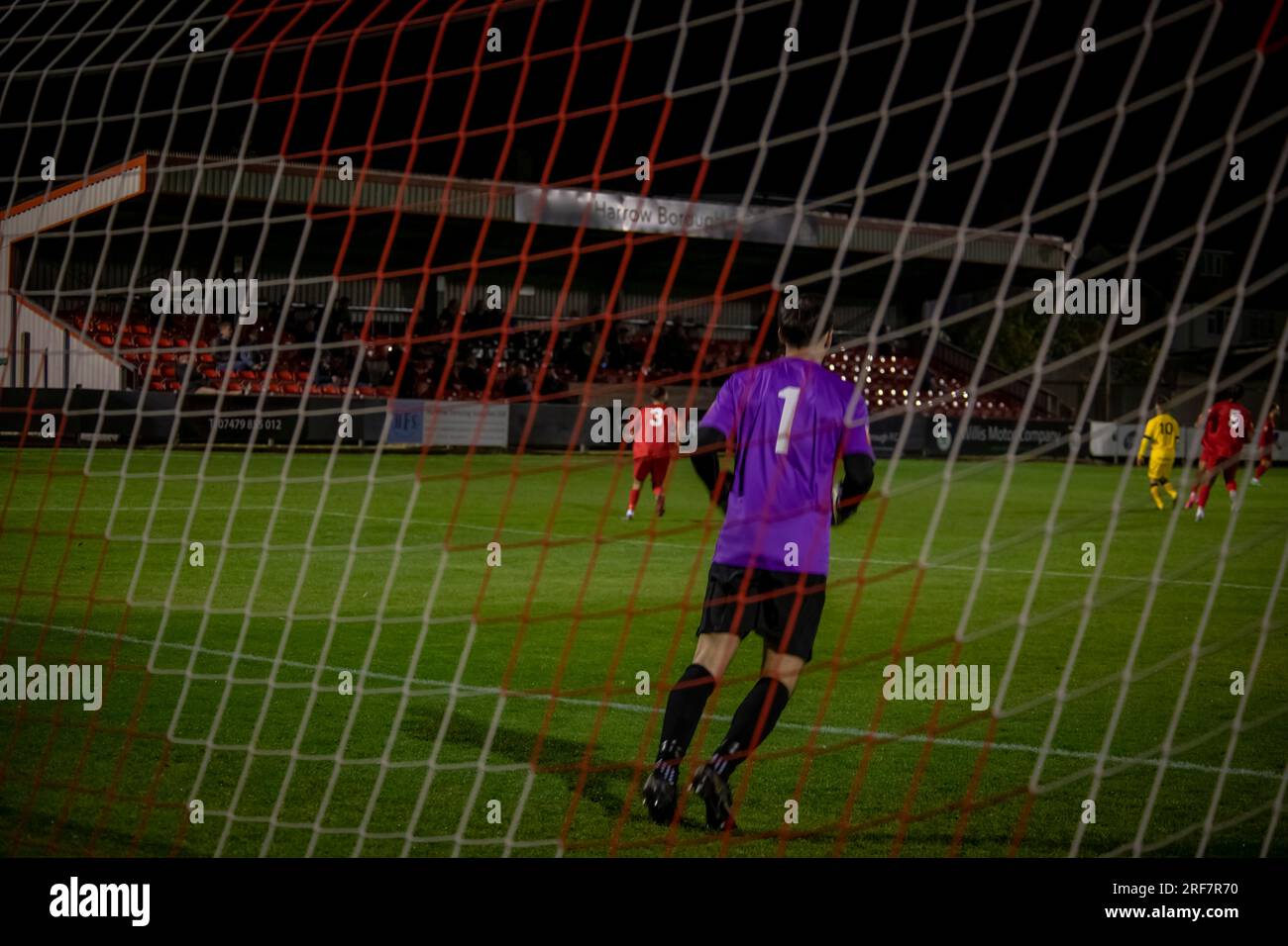 Squadra di calcio dell'Harrow FC, partita all'Harrow Grounds Foto Stock