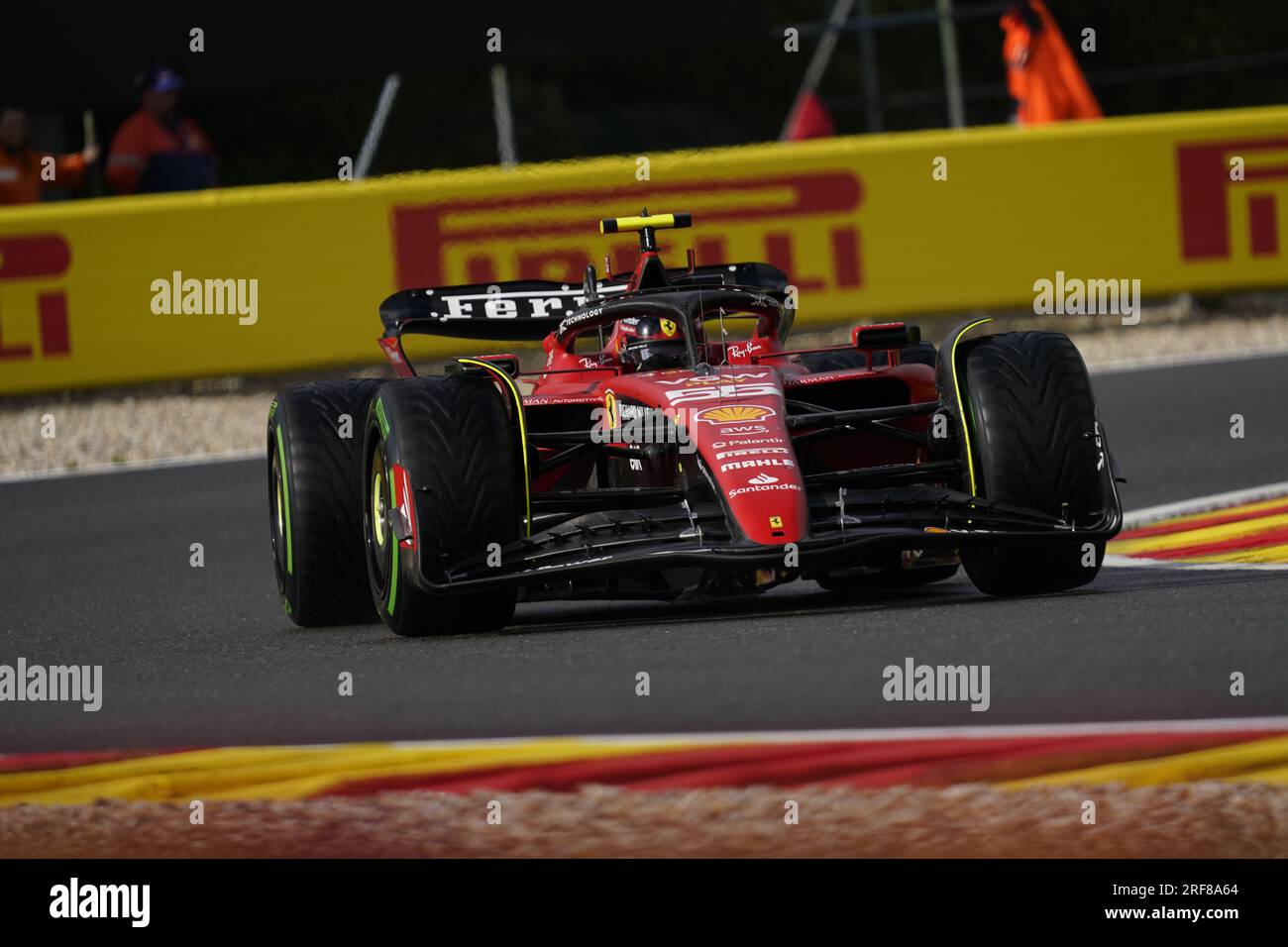 Carlos Sainz Jr. Di Spagna alla guida della (55) Scuderia Ferrari SF-23 Ferrari durante il Gran Premio del Belgio 2023 di Formula 1 MSC Cruises il 30 luglio 2023 a Francorchamps, in Belgio. Crediti: Luca Rossini/e-Mage/Alamy Live News Foto Stock