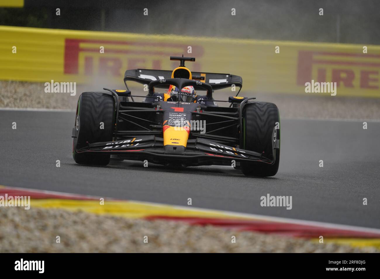 Max Verstappen dei Paesi Bassi alla guida della (1) Oracle Red Bull Racing RB19 Honda RBPT durante il Gran Premio del Belgio 2023 di Formula 1 MSC Cruises il 30 luglio 2023 a Francorchamps, in Belgio. Foto Stock